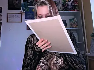 Stripchat Live Sex Cam of Nicole_matt