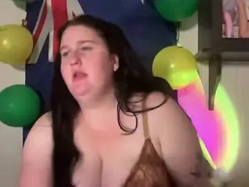 Stripchat Free Porn Cam of xopeachybaby