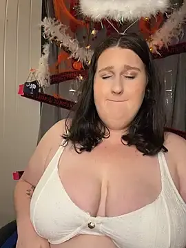 Stripchat Free Porn Cam of xopeachybaby