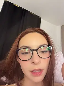 Stripchat Live Sex Cam of LucianaAriaas_