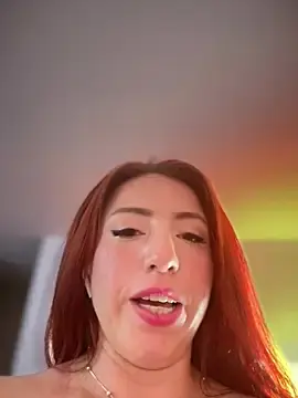 Stripchat Adult Webcam of Sofhi_a20