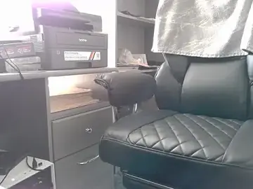 Stripchat Watch Live Sex Cams of TrevorSteele
