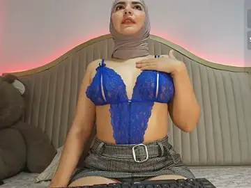 Stripchat Watch Live Sex Cams of dalilasaadi_
