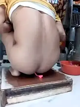 Stripchat Live Sex Cam of Burhade--