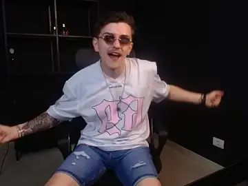 Stripchat Best Webcam of FelixStarkk