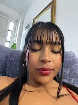 Stripchat Live Sex Cam of Mariangel_11