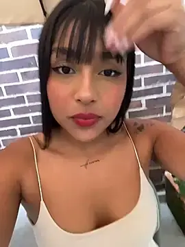 Stripchat Free Live Porn of Mariangel_11