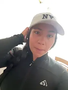 Stripchat Best live sex cam show of kim_monti
