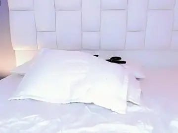 Stripchat Free Live Porn of Kisses_Sophia