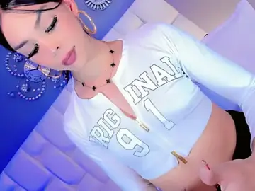 Stripchat Adult Webcam of Kisses_Sophia