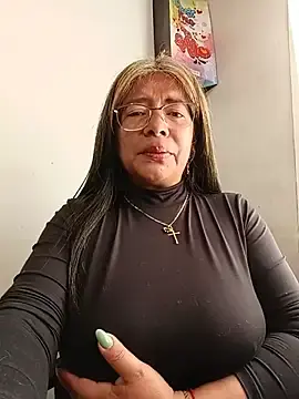 Stripchat Live Sex of __valentina18