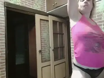 Stripchat Free Porn Cam of _bellaforever__