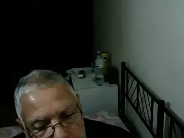 Stripchat Adult Webcam of 100Tauros