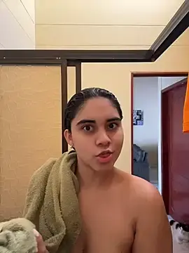 Stripchat Live Sex Cam of mia_moonna