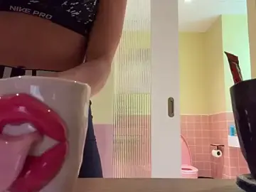Stripchat Free Live Porn of IraidaArvayo
