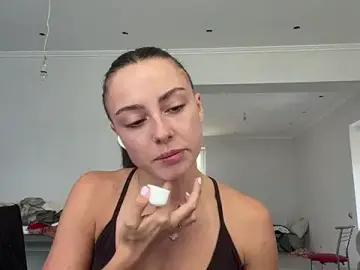 Stripchat Adult Webcam of IraidaArvayo