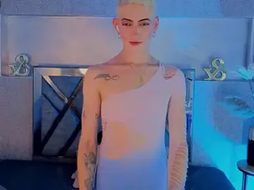 Stripchat Free Live Porn of dominic_thailor