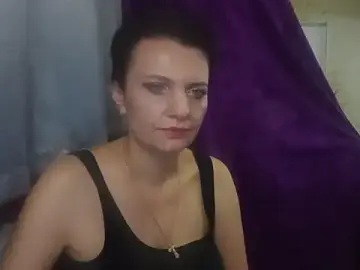Stripchat Adult Video Chat of HotMamaQueen234