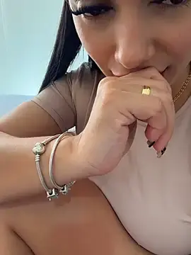 Stripchat Best live sex cam show of emma_andrew1