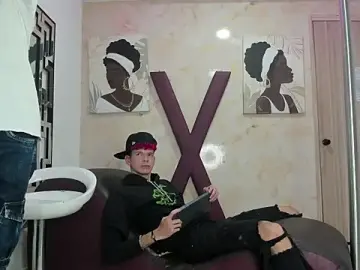 Stripchat Live Porn of Hot_skinny_guys
