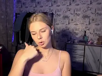 Stripchat Nude Webcam of HoneysPiee
