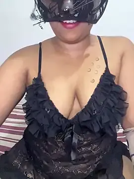 Stripchat Adult Webcams of Naughti_Kitty