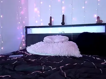 Stripchat Sex Cam of QueenLolaX