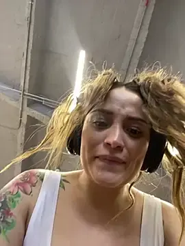 Stripchat Free Live Porn of cindy_love2