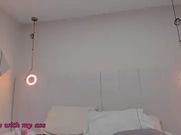 Stripchat Nude Webcam of riri_candy