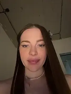 Stripchat Live Sex Cam of -SweetDi-