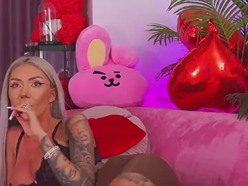 Stripchat Watch Live Sex Cams of fallingangel