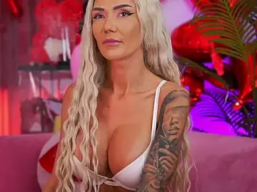 Stripchat Live Sex Cam of fallingangel