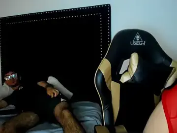 Stripchat Live Sex of LoganNRose