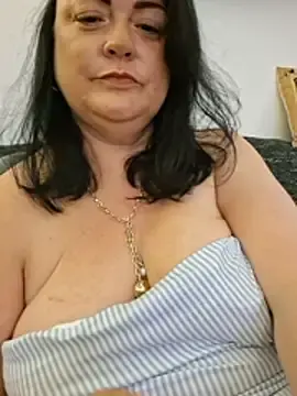 Stripchat Watch Live Sex Cams of Luna81_XXX