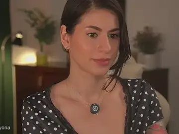 Stripchat Best Webcam of Alyonaqueen_