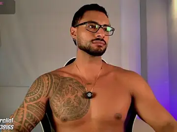 Stripchat Live Sex of LiamGarcia1