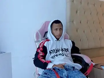 Stripchat Live Sex of Supreme_Badboy