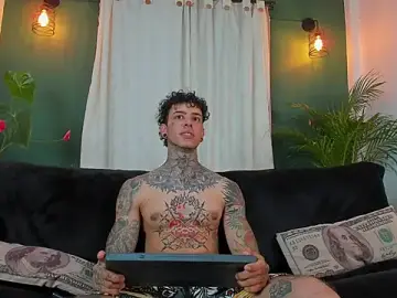 Stripchat Nude Webcam of Aron_ford