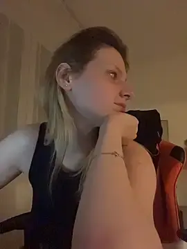 Stripchat Free Porn Cam of MaryHiggins