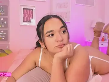 Stripchat Nude Webcam of Kitty_lulu_