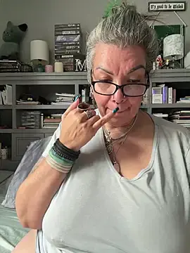 Stripchat Adult Webcam of dieseldame1313