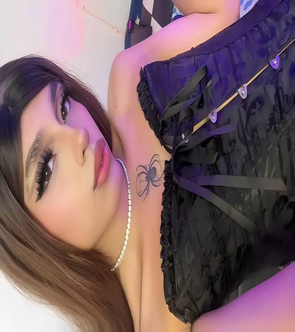 Ari_Miaxx
