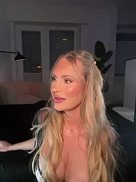 Stripchat Private Sex Chat of Lena_Blom