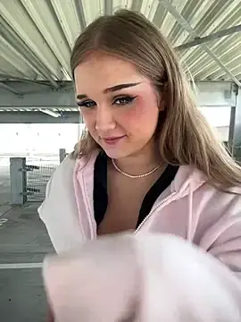 Stripchat Nude Webcam of Hannah-2007