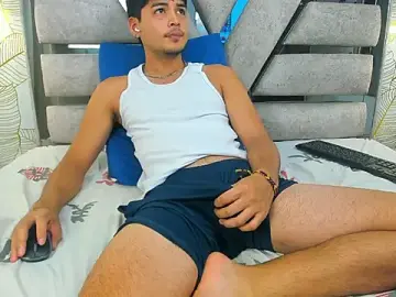 Stripchat Watch Live Sex Cams of max_wine_