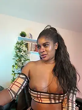 Stripchat Best Webcam of Alianaxlover_
