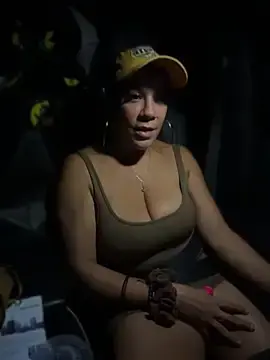 Stripchat Free Porn Cam of Bigbuttbrooklynn