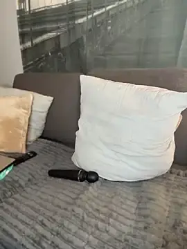 Stripchat Free Porn Cam of Bigbuttbrooklynn