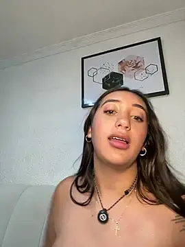 Stripchat Free Porn Cam of Hannahoff