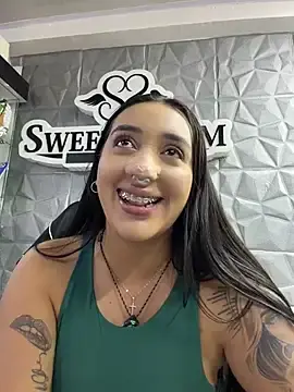 Stripchat Free Porn Cam of Hannahoff